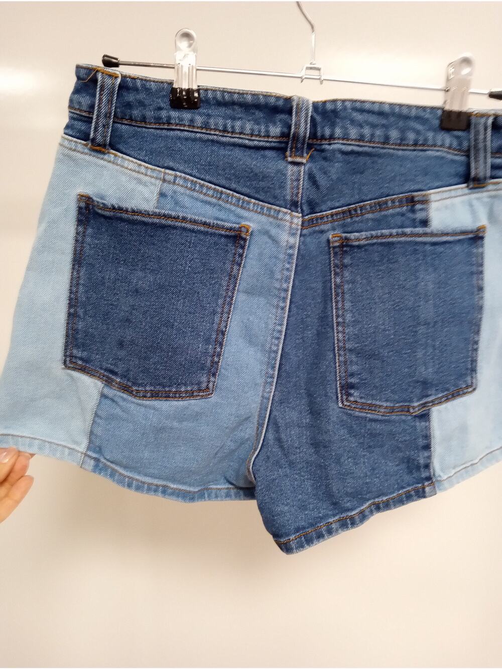 RSQ Brand Denim Shorts 5 button fly multi tone blues Sz L 0348